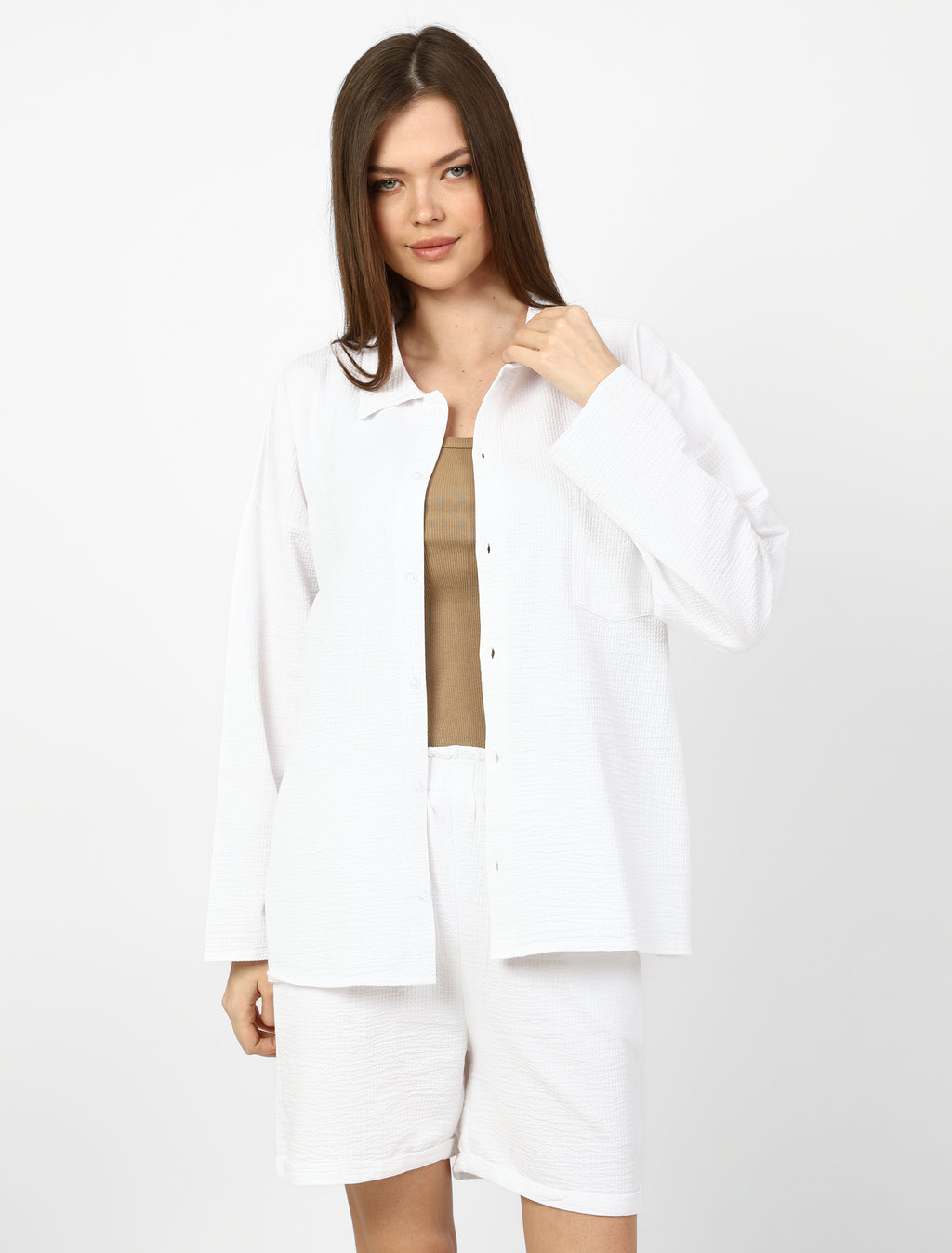 Modern 3-piece summer set (shirt, shorts, and top).