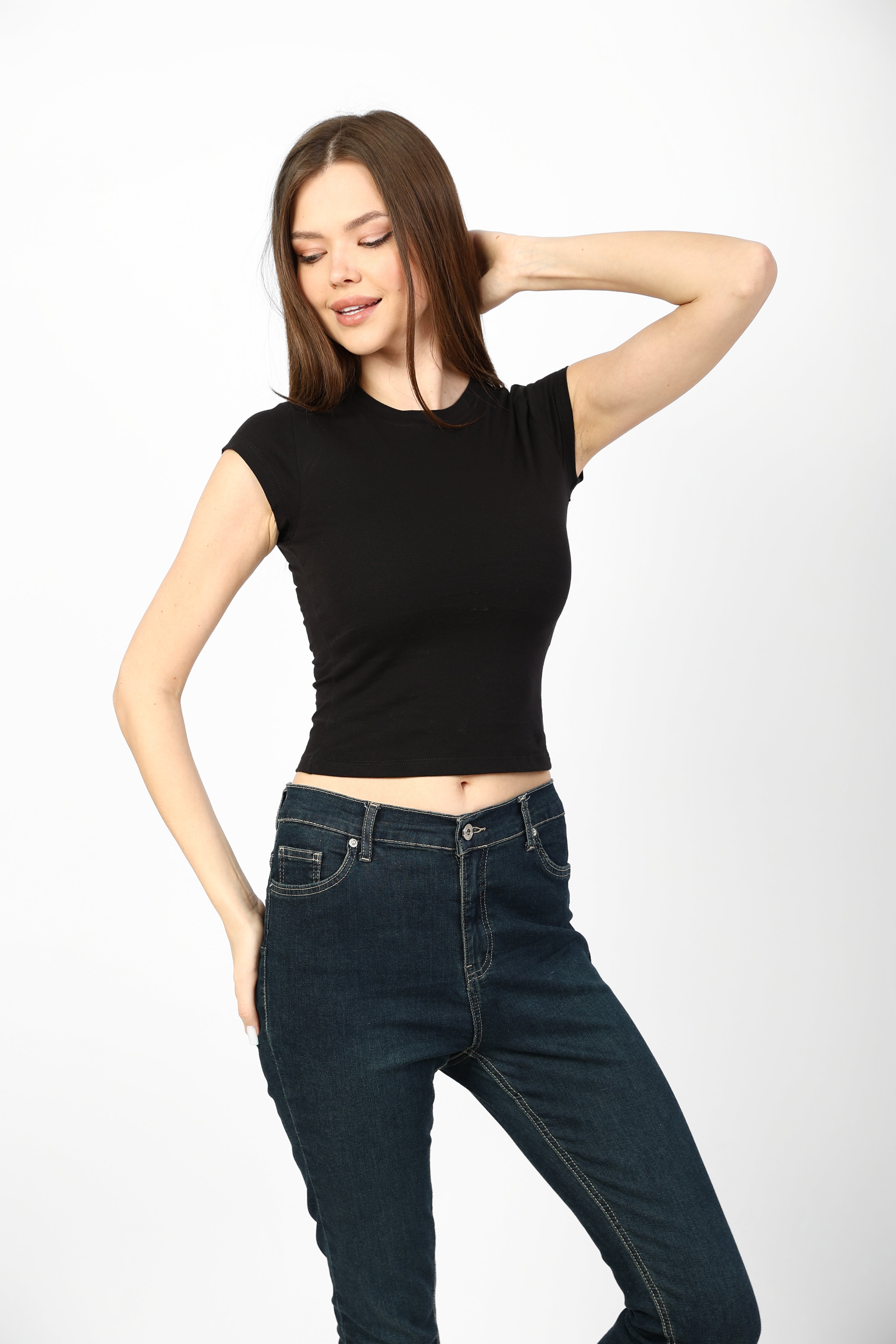 "Basic" Cotton Crew Neck T-Shirt - Black.