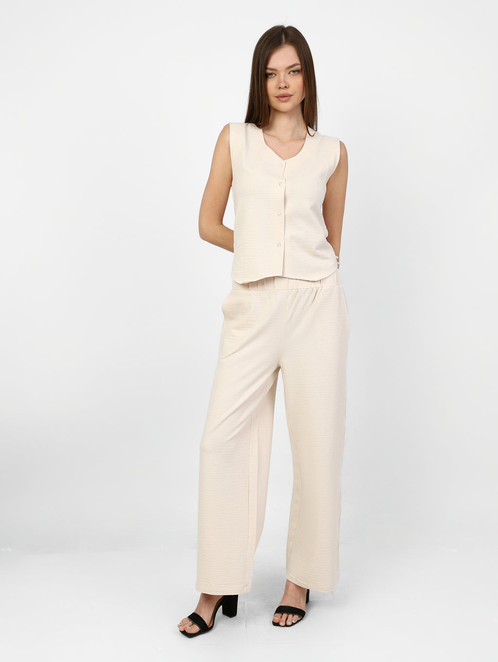 Casual set - two pieces of lovely crepe (vest and wide pants)